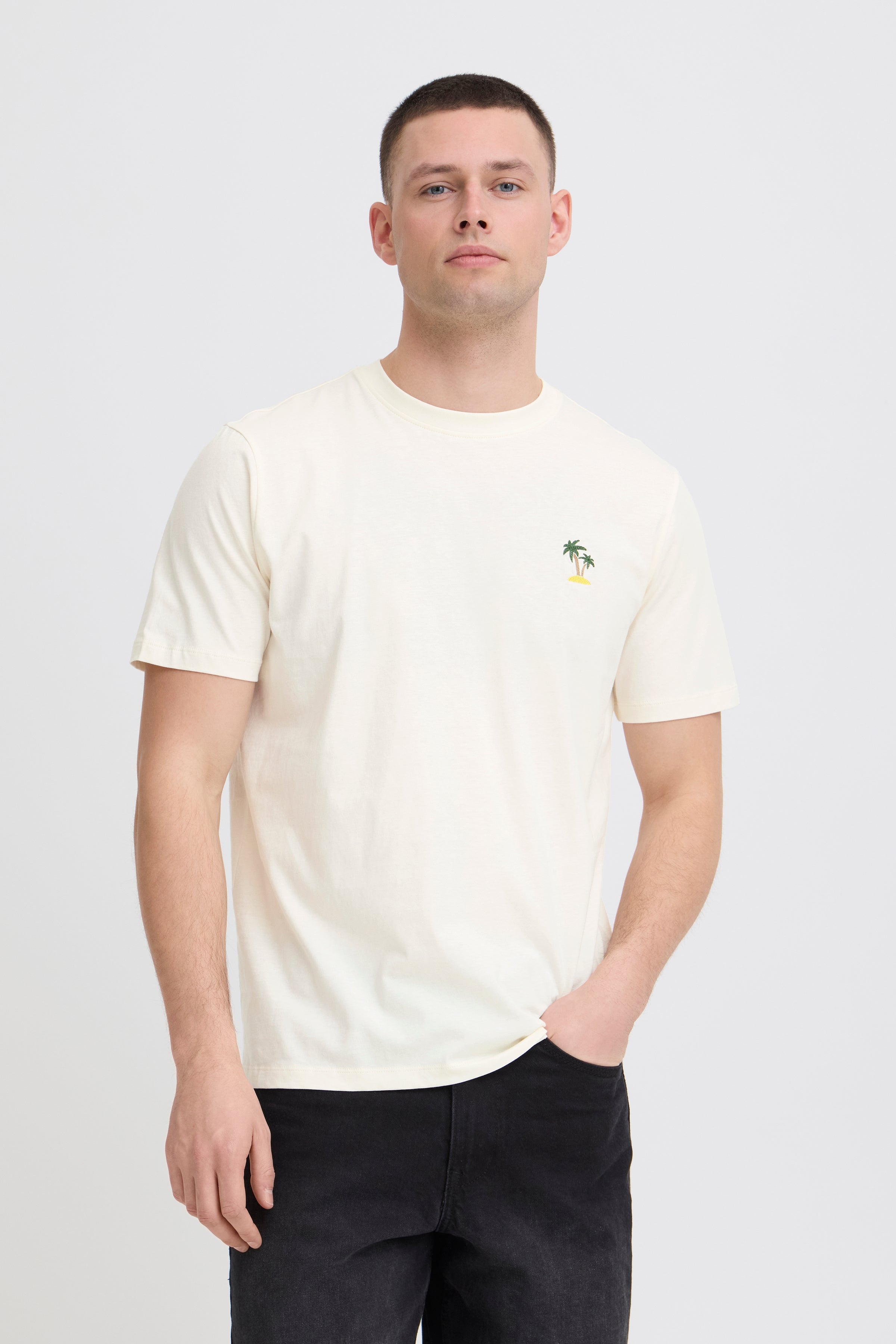 Blend BHKAAN Embroidered Tee – Ανδρικό T-Shirt με Κέντημα – Vanilla Ice (μπροστά)