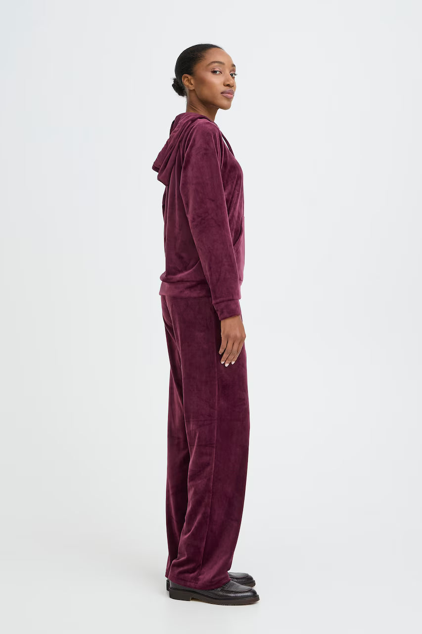 Be Young Mitza Velvet Set